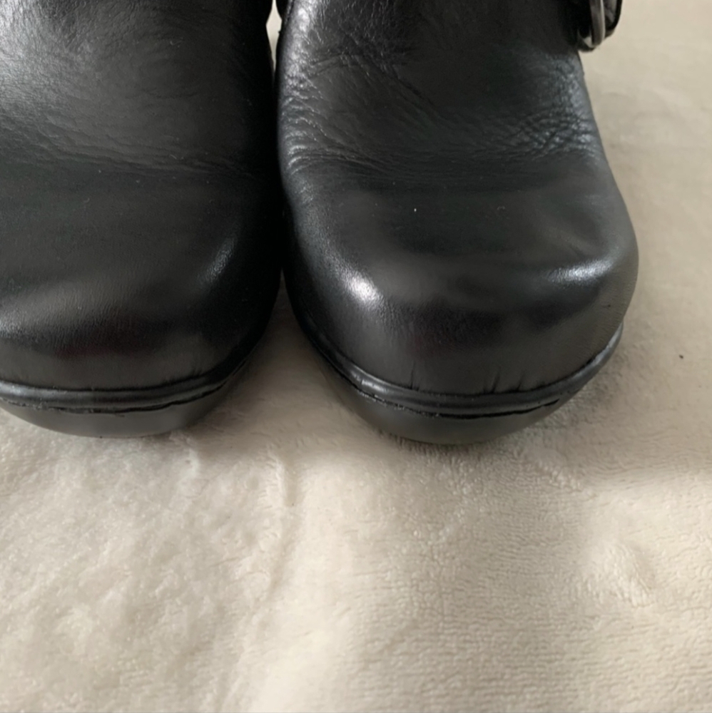 🖤 Born Leather Buckled Mules/Clogs - Picture 7 of 7